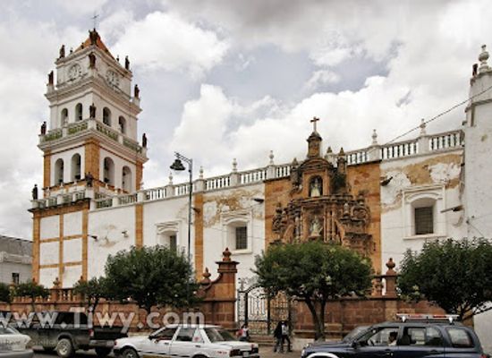 bolivia/sucre/landmark/cathedral-basilica-of-our-lady-of-guadalupe