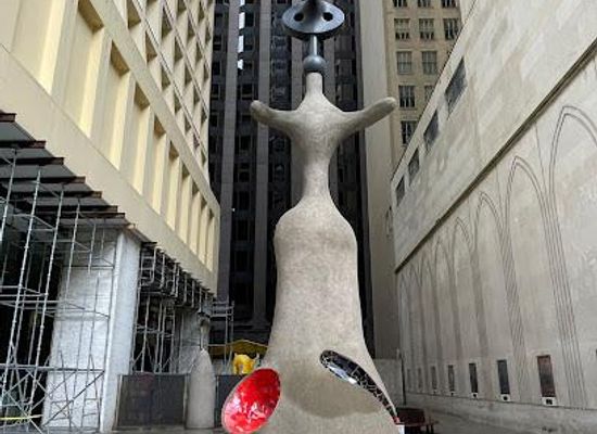 indiana/northwest-indiana/landmark/miro-s-chicago-the-sun-the-moon-and-one-star