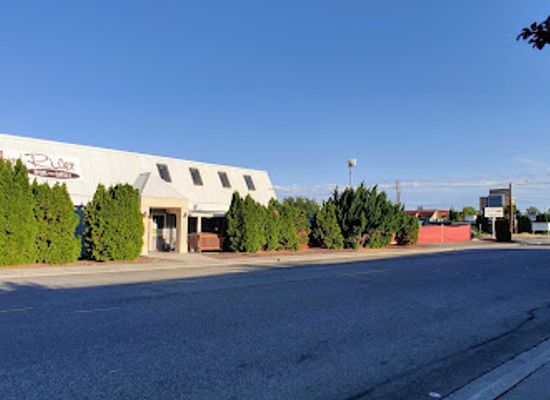 washington/richland/landmark/whiskey-river-bar