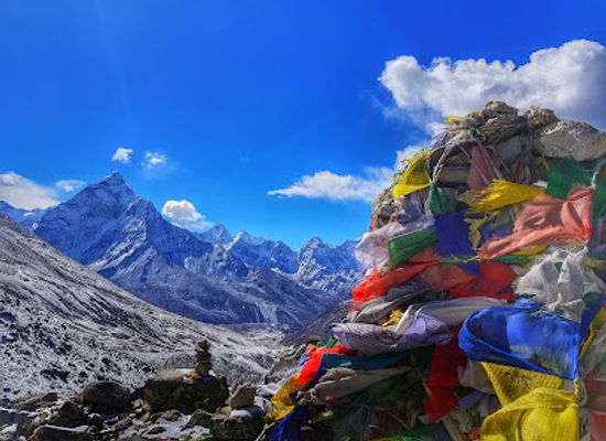nepal/everest-base-camp/landmark/everest-memorial-chukpi-lhara