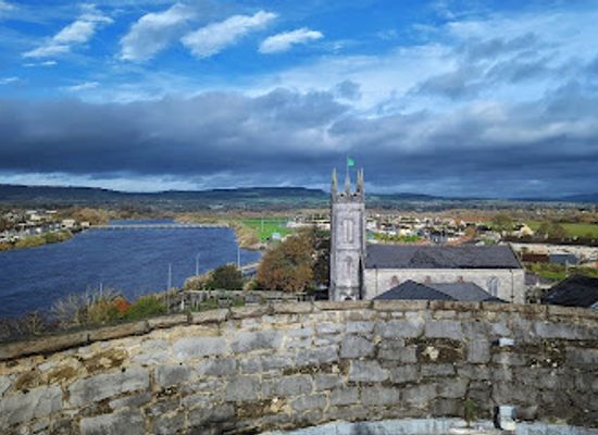 ireland/limerick/landmark/st-munchin-s-church