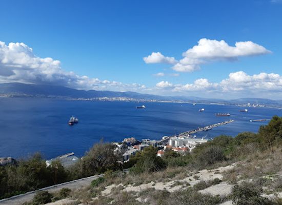 gibraltar/moorish-castle/landmark/apes-den