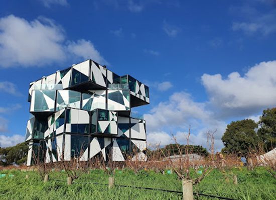 australia/great-southern/landmark/the-d-arenberg-cube