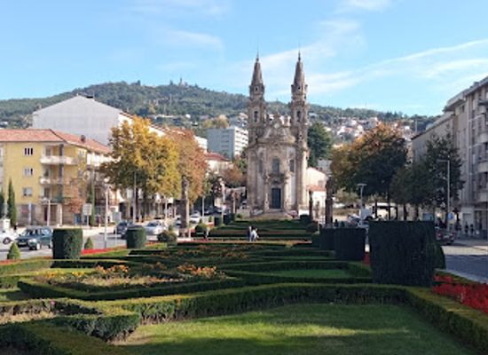 portugal/guimaraes/landmark/jardim-do-largo-da-republica-do-brasil