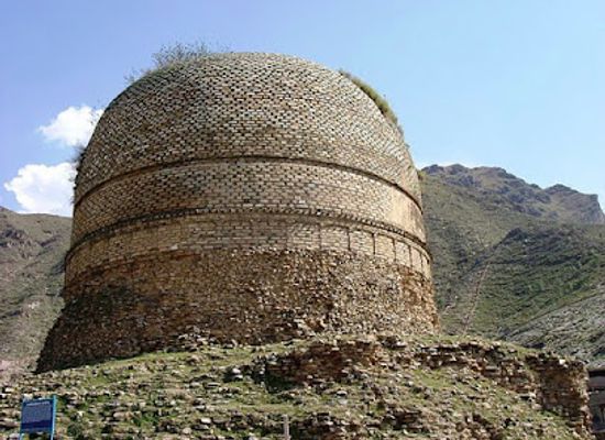 pakistan/swat/landmark/shingardar-stupa