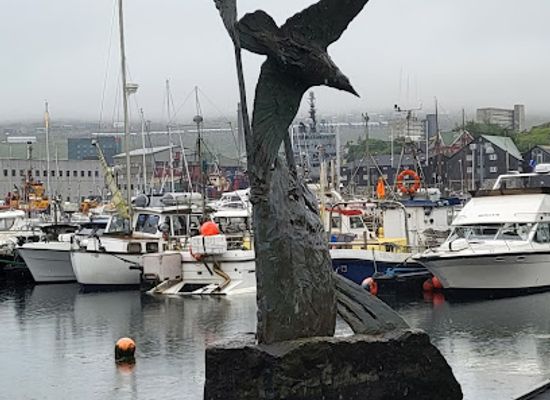 faroe-islands/streymoy/landmark/nolsoyar-pall