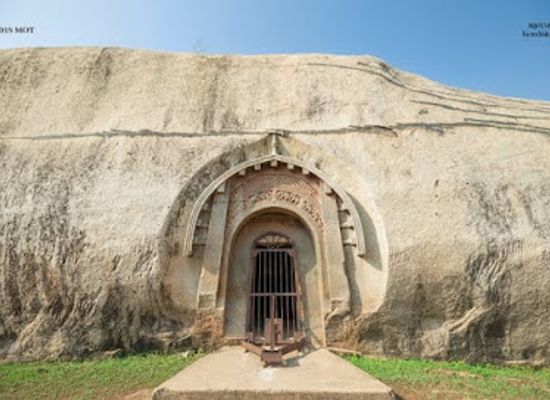 india/bihar/landmark/barabar-caves