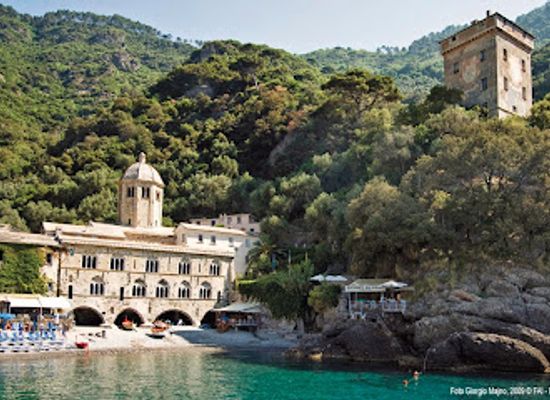 italy/liguria/landmark/abbazia-di-san-fruttuoso