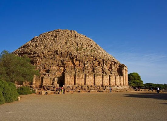 algeria/chrea-national-park/landmark/royal-mausoleum-of-mauritania
