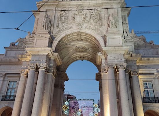 portugal/lisbon/landmark/cais-das-pombas