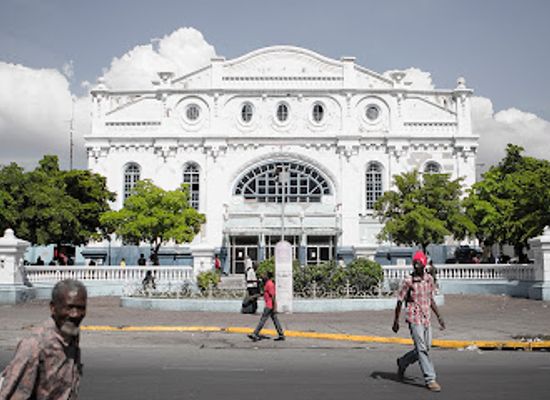 jamaica/surrey-county/landmark/the-ward-theatre