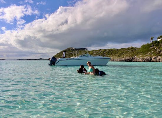 turks-and-caicos-islands/leeward-beach/landmark/rising-tide-tours