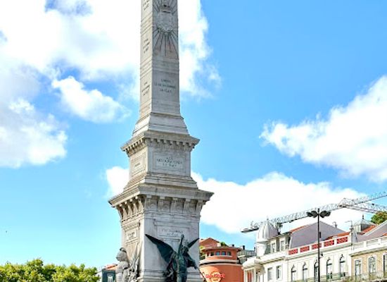 portugal/lisbon/landmark/pavers-monument
