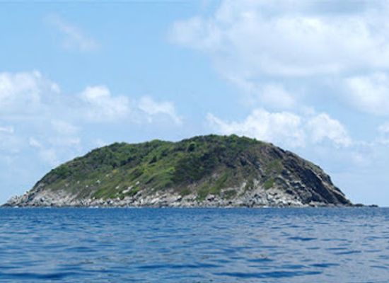 british-virgin-islands/norman-island/landmark/round-rock-british-virgin-islands