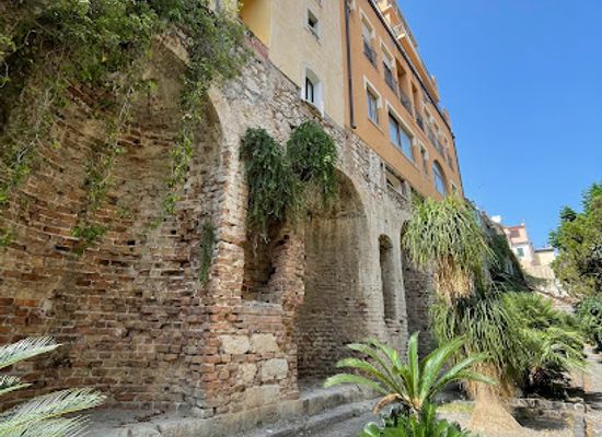 italy/taormina/landmark/naumachia-di-taormina