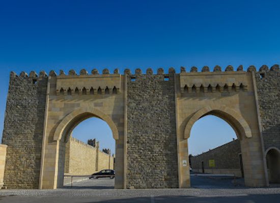 azerbaijan/greater-caucasus/landmark/atashgah-zoroastrian-fire-temple