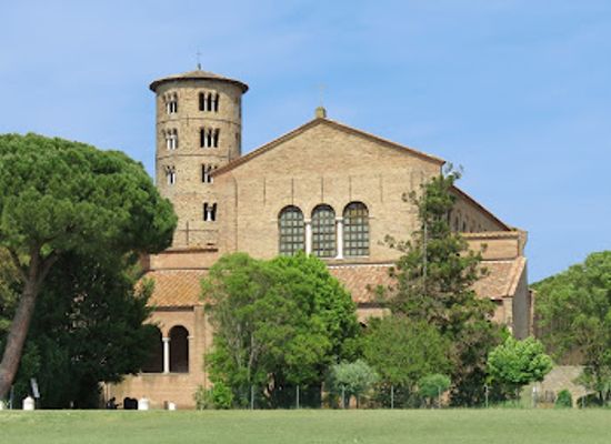 italy/ravenna/landmark/basilica-di-sant-apollinare-in-classe