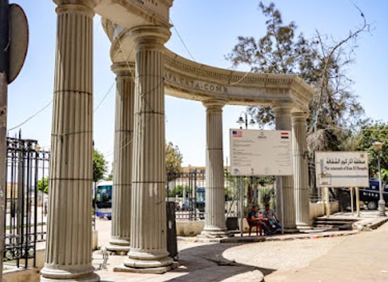 egypt/alexandria/bolkly/landmark/catacombs-of-kom-el-shoqafa