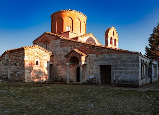 albania/patos/landmark/apollonia-archaeological-park