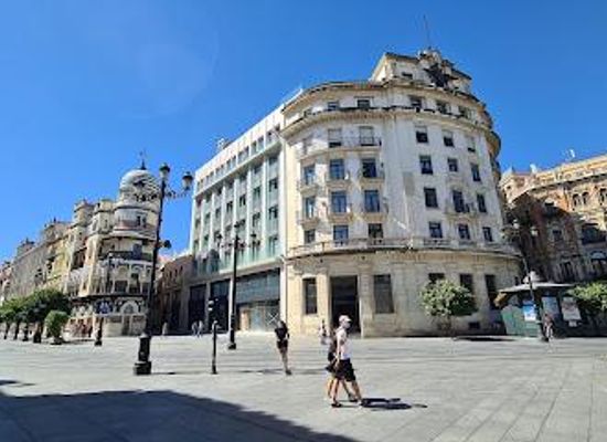 spain/seville/landmark/av-de-la-constitucion