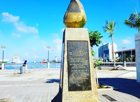 mauritius/moka/landmark/sir-sewoosagur-ramgoolam-statue