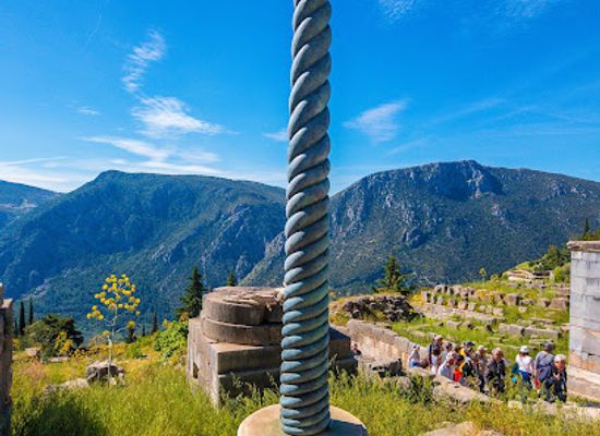 greece/mount-parnassus/landmark/pillar-of-prusias-ii