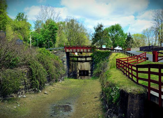 pennsylvania/delaware-valley/landmark/delaware-canal-state-park-locks-22-23
