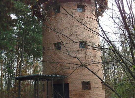 hungary/salgotarjan/landmark/urania-eszlelo-es-bemutato-csillagvizsgalo