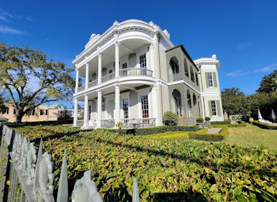 louisiana/new-orleans/garden-district/landmark/walter-grinnan-robinson-house