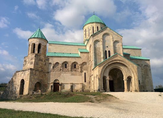 georgia/kutaisi/landmark/bagrati-cathedral