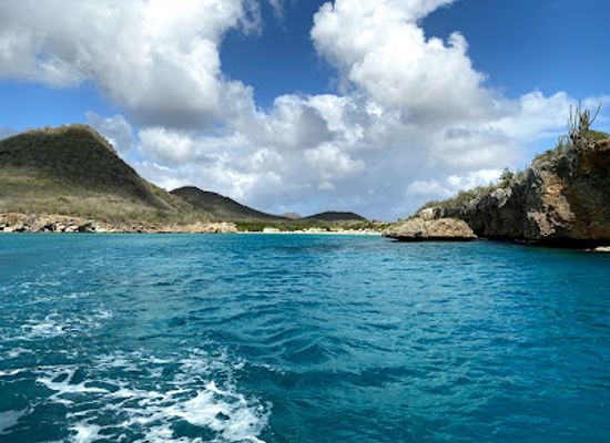 curacao/playa-santa-cruz/landmark/blue-room-cave
