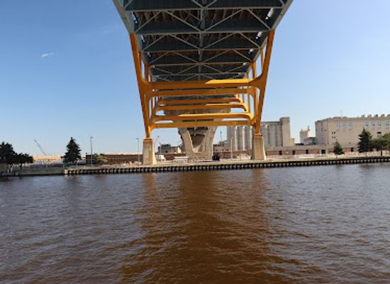 wisconsin/milwaukee/landmark/daniel-w-hoan-memorial-bridge