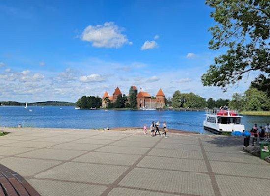 lithuania/lithuanian-seaside/landmark/trakai-island-castle