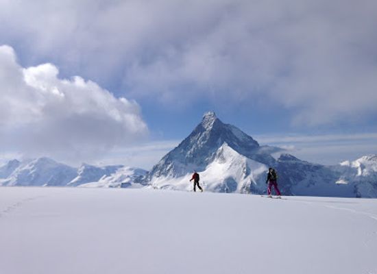 switzerland/verbier/landmark/les-guides-de-verbier-guides-de-montagne