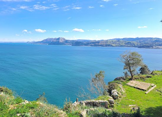spain/cantabria/landmark/faro-del-caballo