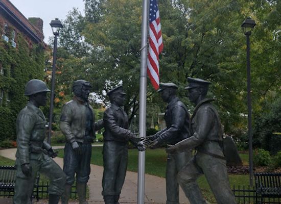 illinois/naperville/landmark/naperville-ghost-tour