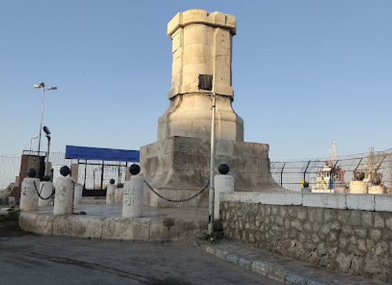 egypt/damietta/landmark/ferdinand-de-lesseps-statue-base