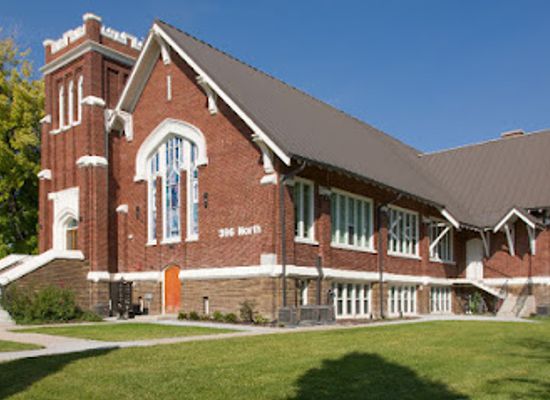 utah/provo/landmark/old-chapel-apartments
