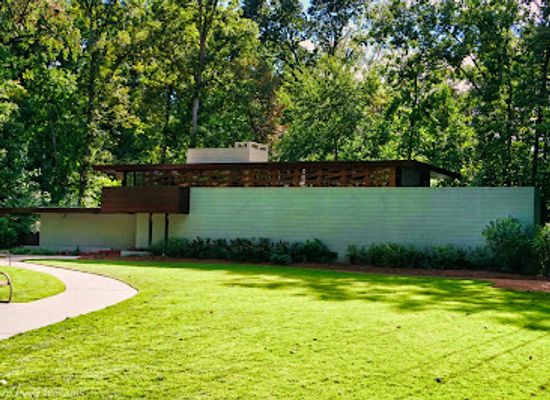 arkansas/bentonville/landmark/frank-lloyd-wright-s-bachman-wilson-house
