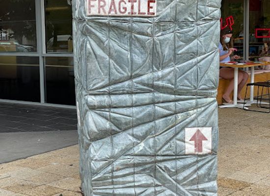 australia/canberra/braddon/landmark/the-big-parcel