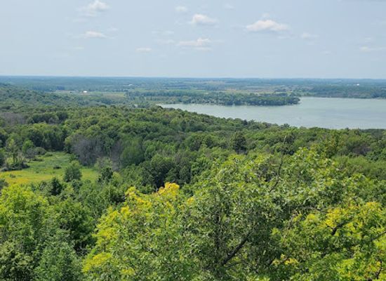 wisconsin/kettle-moraine-state-forest/landmark/kettle-moraine-state-forest-pike-lake-unit-day-use-area