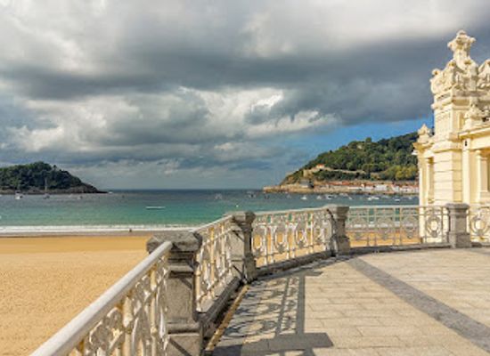 spain/san-sebastian/landmark/san-sebastian-turismoa