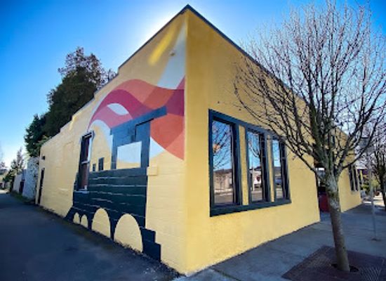 washington/renton/landmark/whistle-stop-ale-house