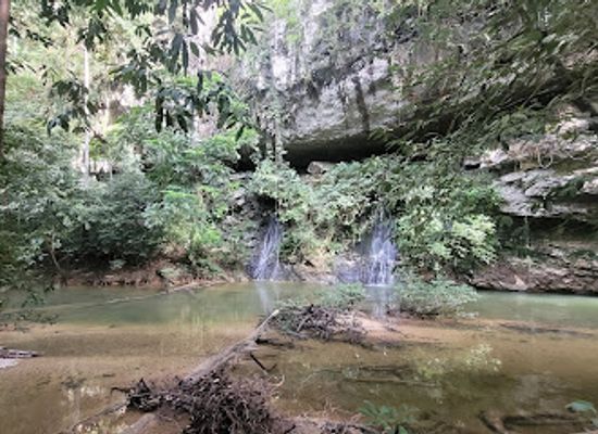 malaysia/mulu-national-park/landmark/paku-waterfall