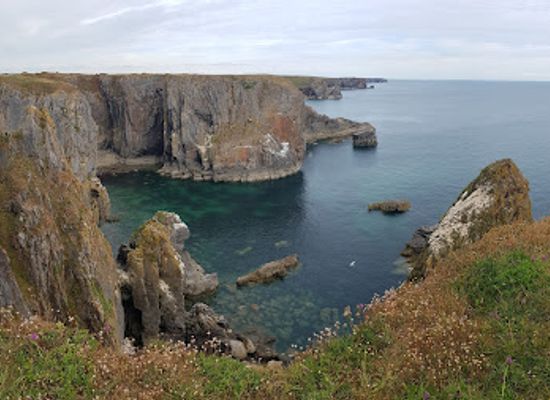 united-kingdom/pembrokeshire-coast-national-park/attraction/the-cauldron-2