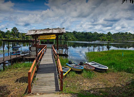 brunei/tutong-river/landmark/taman-warisan-tasek-merimbun