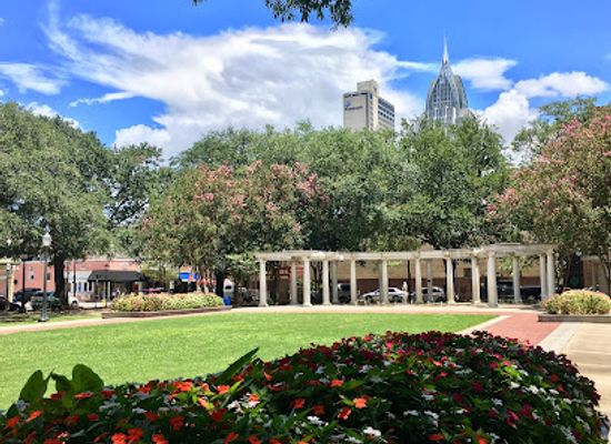 alabama/mobile/downtown-mobile/landmark/cathedral-square