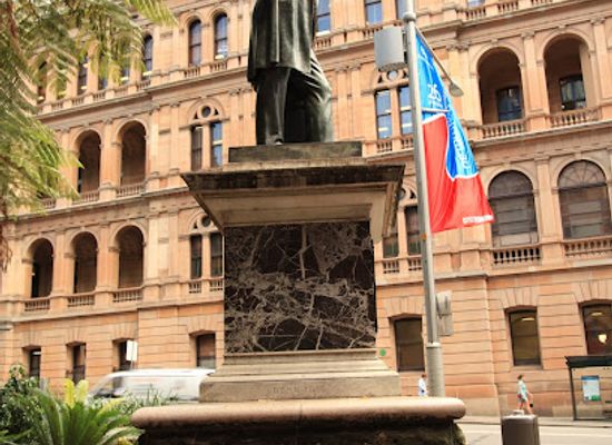australia/sydney/landmark/thomas-sutcliff-mort