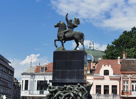 serbia/nisava/landmark/king-milan-square