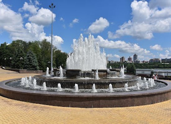ukraine/donetsk/landmark/park-shcherbakova